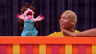 Peppermint makes fun of Alexis Michelle in the puppet challenge.