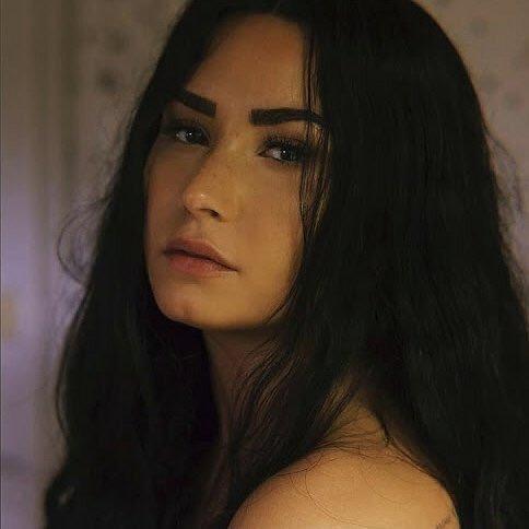 Demi Lovato - Sober